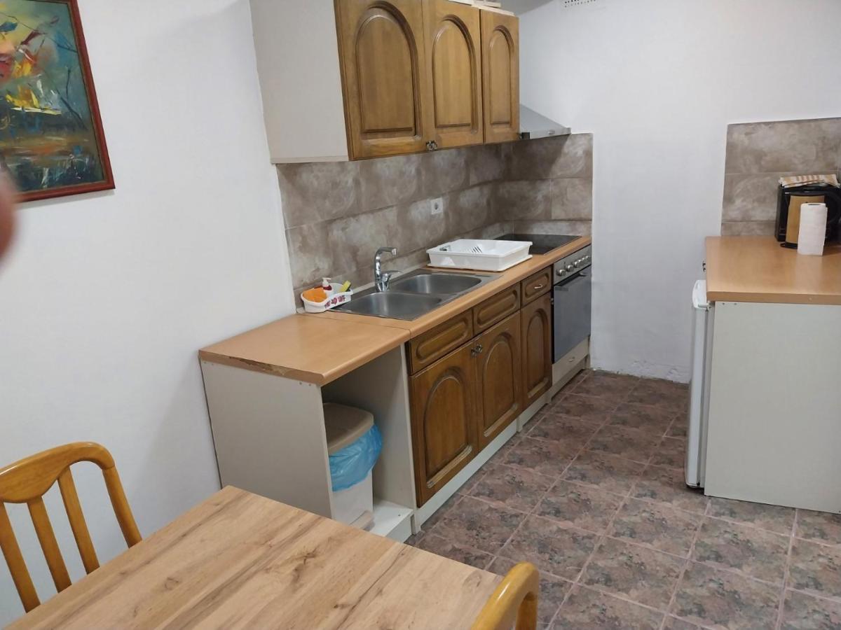 Budget Apartment Balkanika Belgrado Esterno foto